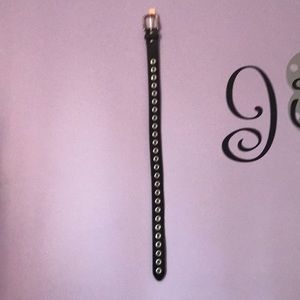 Vintage single prong belt